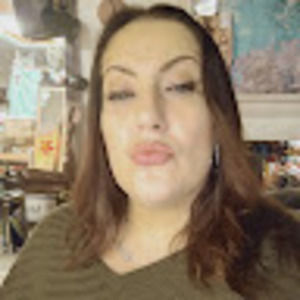 Meet your Posher, Lena